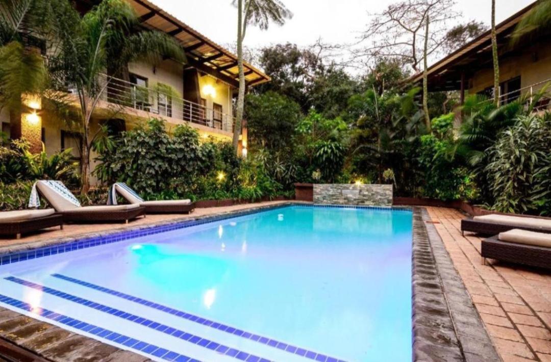 Forest Lodge